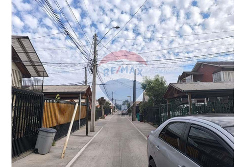 Venta De Amplia Y Cómoda Casa En Maipú