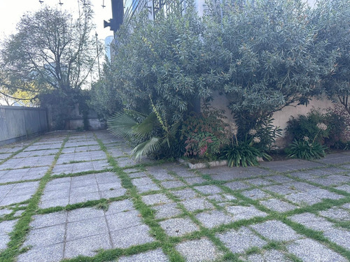 Local Comercial 923mts2 / Av. Andrés Bello & Av. Los Leones