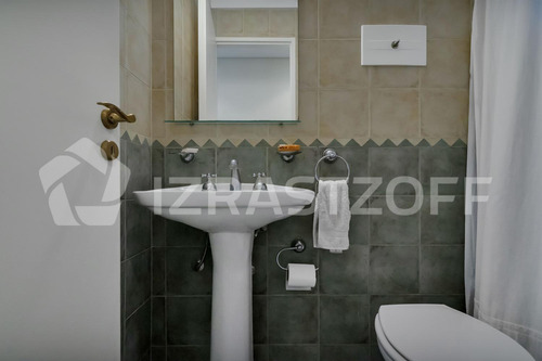 Impecable Casa En Barrio La Masia, Pilar