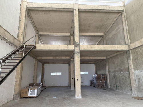 Nave Industrial En Alquiler En Punta Cana Bávaro Doble Altura