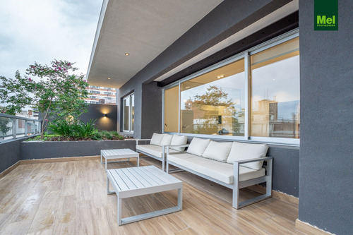 Excelente Ambiente Y Medio Al Frente Con Balcon