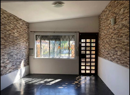 Imagen 1 de 10 de Casa De 2 Dormitorios En Anual En Maldonado- Ref: 1862