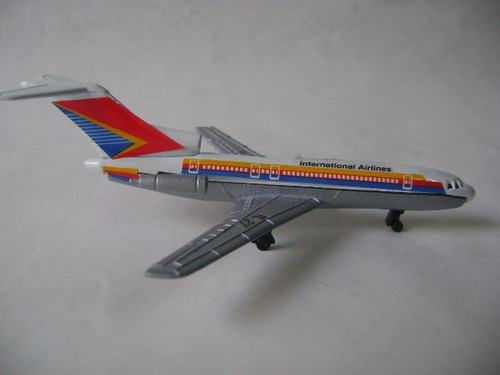 Imagen 4 de 10 de Nico Avion Metal Airlines Int. Lines 27 13 X 10 Cm (avv 40)