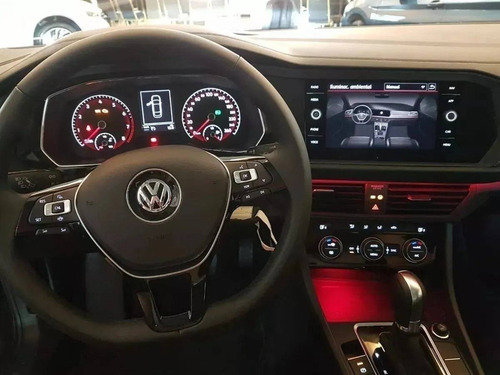 Imagen 8 de 15 de Volkswagen Vento 2021 1.4 Highline 150cv At
