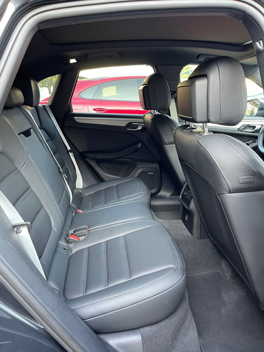 Porsche Macan 2024