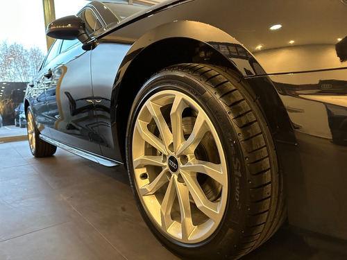 Audi A4 2.0 40 Tfsi Front