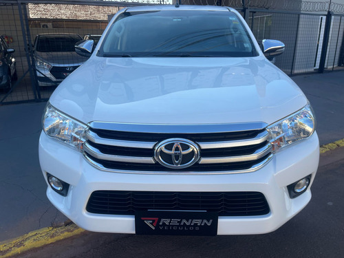 Toyota Picape Cabine Dupla Toyota Hilux Cabine Dupla 2.7 SRV CD 4x2 (Flex) (Aut)