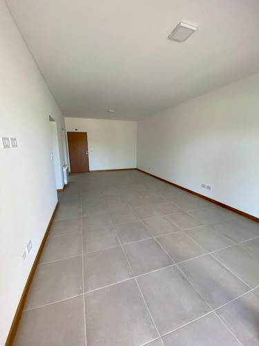 Imagen 7 de 19 de Departamento En Venta De 1 Dormitorio C/ Cochera En Canning