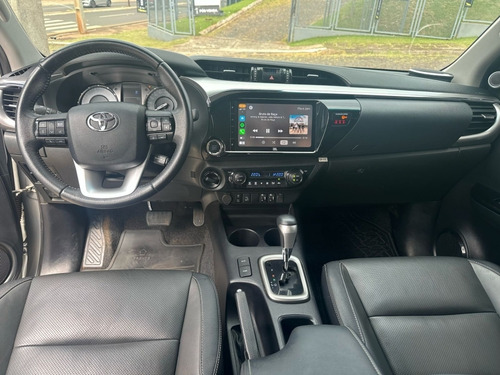 Toyota Hilux 2.8 D-4D TURBO DIESEL CD SRX 4X4 AUTOMÁTICO