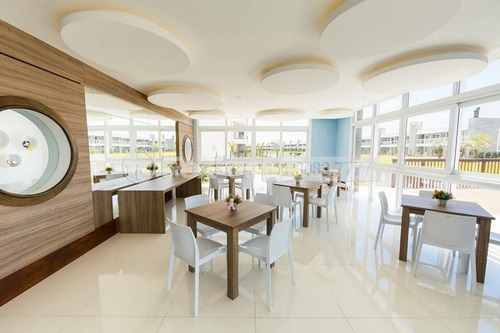 Imagem 13 de 30 de Apartamento, 4 Dormitórios, 225 M², Centro - 8960