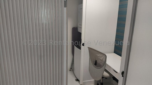Imagen 19 de 24 de Bello A Estrenar Y Remodelado Con Buen Gusto En El Rosal, Caracas, Código: 23-25836 Mvg