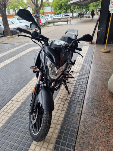 Rouser 160