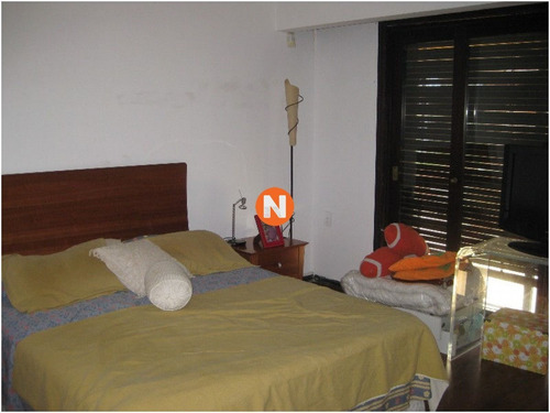 Casa En Venta, Cantegril, Punta Del Este, 5 Dormitorios.- Ref: 208995