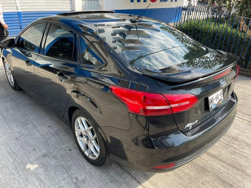 Imagen 8 de 12 de Ford Focus Se 2015