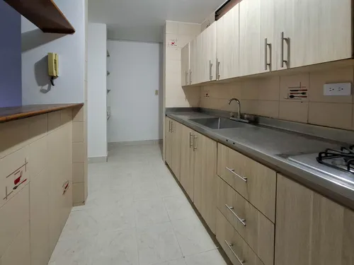 Apartamento En Venta En Laureles Cerca Al Primer Parque