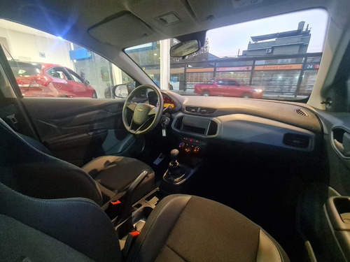 Imagen 18 de 21 de Nuevo Chevrolet Onix Joy Plus Prisma Black 0km 2023 Smt5