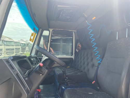 Ford Cargo 816 2015 3/4 Baú