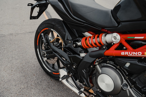 Benelli Tnt 300 - Bruno Hz