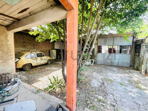 Galpón En Venta En Villa Elvira, La Plata.