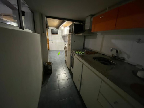 Imagen 6 de 12 de Oficina Sosa - Local En Aguada, Pr?ximos Al Palacio Planta Baja Y Subsuelo.