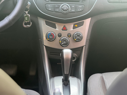Chevrolet Tracker 1.8 MPFI LT 4X2 16V FLEX 4P AUTOMÁTICO