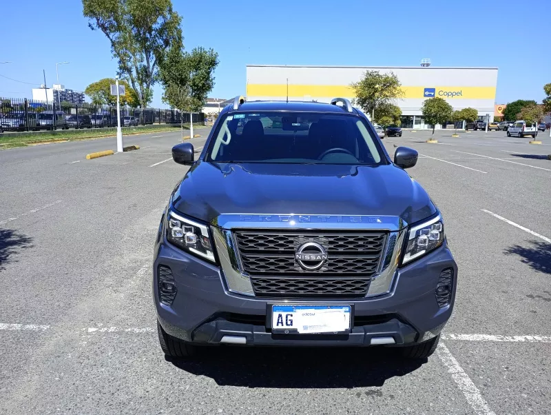 Nissan Frontier 2.3 Xe Cd 4x4 Mt