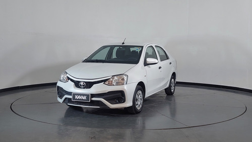 Toyota Etios 1.5 SEDAN X MT