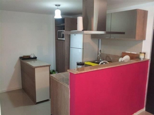 Apartamento En Venta De 2 Dormitorios En Peninsula