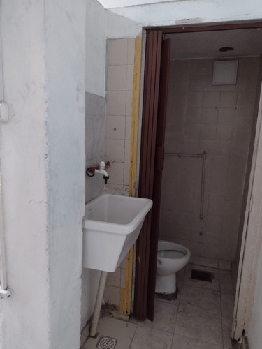 Imagen 3 de 5 de Alquiler Local Comercial,en Villa Lugano-zona Comercial