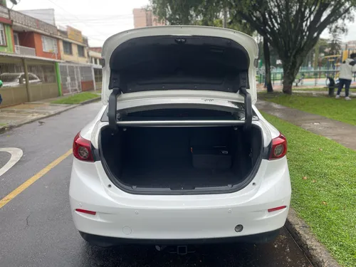 Mazda 3 2.0 Touring