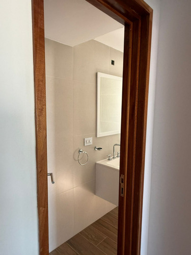 Venta Semipiso A Estrenar 1 Dormitorio Al Frente Con Cochera- La Plata
