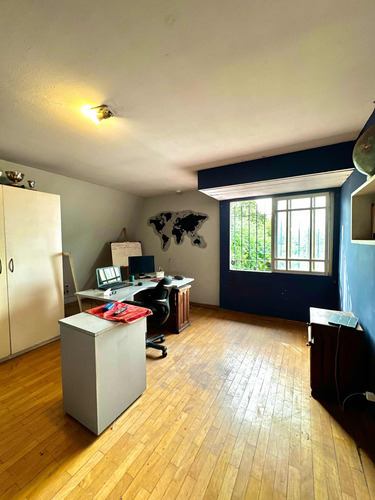Casa De 6 Ambientes Apta A Crédito