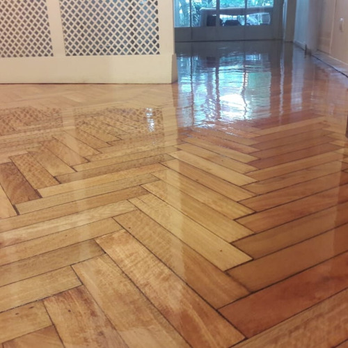 Imagen 1 de 10 de Pulido Y Plastificado De Pisos Madera Parquet Hidrolaqueado