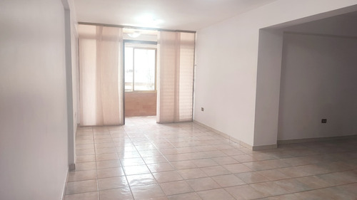Apartamento En Montalban 1 11.88m2/3 Hab +serv/2+serv/1 P.e Por Documento Y Otro Por Condominio
