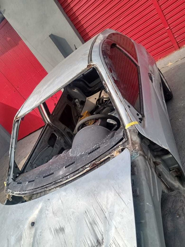 Clio 2001 1.0 16v Sucata Para Peças