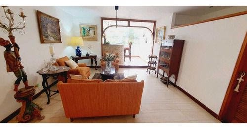 Vendo Apartamento 121m2 Los Naranjos 8571
