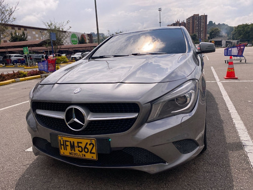 Mercedes Benz Cla200 1.6 At 2014