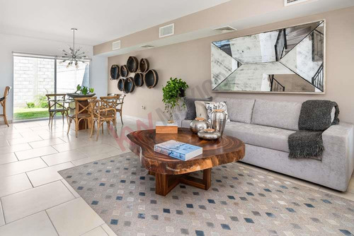 Casa En Venta, Fraccionamiento Cerrado En Sector Valle De Los Almendros, Torreon Coahuila