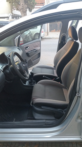 Volkswagen Suran 1.6 Comfortline 101cv 11a