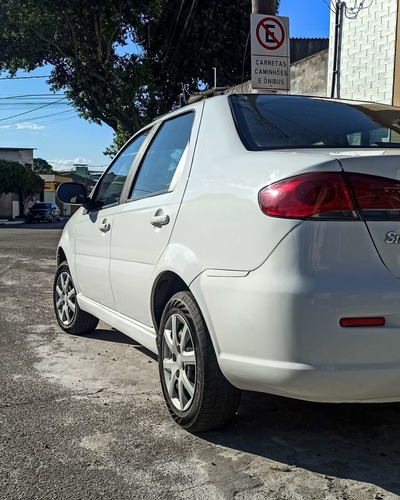 Imagem 8 de 12 de Fiat Siena El 1.0 2013 Branca