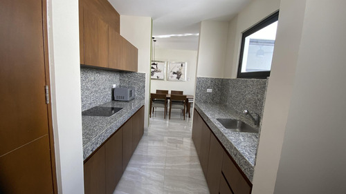 Departamento En Venta De 3 Habitaciones En Privada