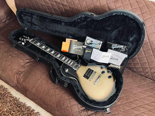 Gibson Les Paul Standard Adam Jones 2022 (con Reparación)