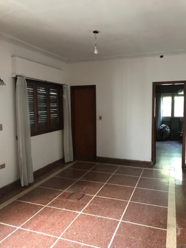 Casa 4 Ambientes - Lanús Oeste.