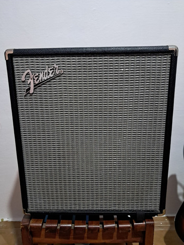 Amplificador De Bajo Fender Rumble 100