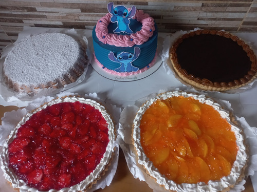 Tortas Y Mesa Dulce