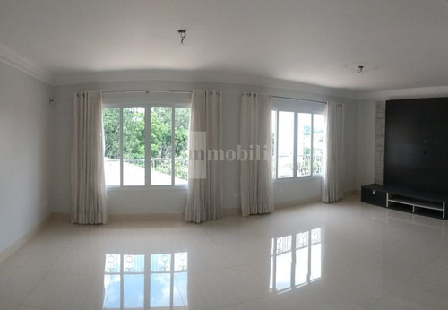 Imagem 3 de 15 de Casa De Condomínio Alto Padrão Bairro Tremembé 4 Dormitórios Sendo 2 Suítes - Gv21093
