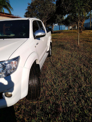 Toyota Hilux 2014 2.7 Sr Cab. Dupla 4x2 Flex Aut. 4p