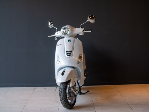 Imagen 7 de 15 de Vespa Vxl 150 Blanca 0 Km Reserva Hoy Toma Usado Cuotas