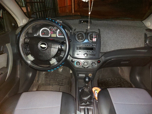 Chevrolet Aveo Emltion Semi Full