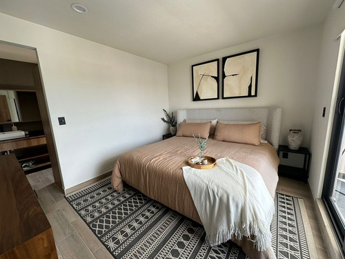 Casa De Lujo En Venta Entre El Refugio Y Zibatá, Oportunidad !!